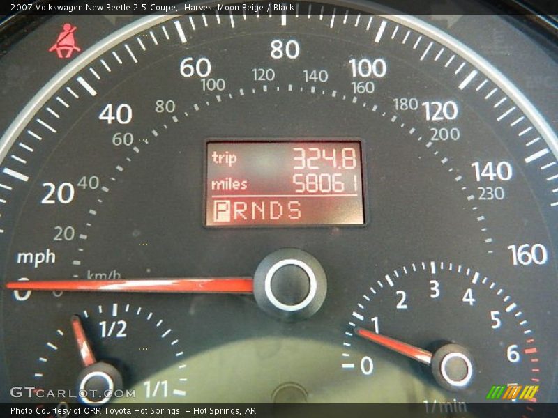 Harvest Moon Beige / Black 2007 Volkswagen New Beetle 2.5 Coupe