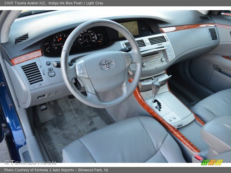 Indigo Ink Blue Pearl / Light Gray 2005 Toyota Avalon XLS