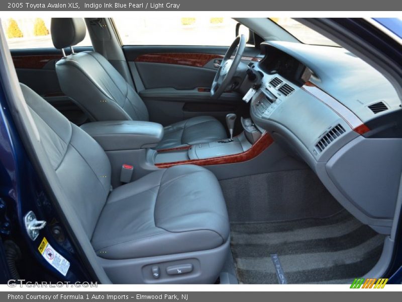 Indigo Ink Blue Pearl / Light Gray 2005 Toyota Avalon XLS