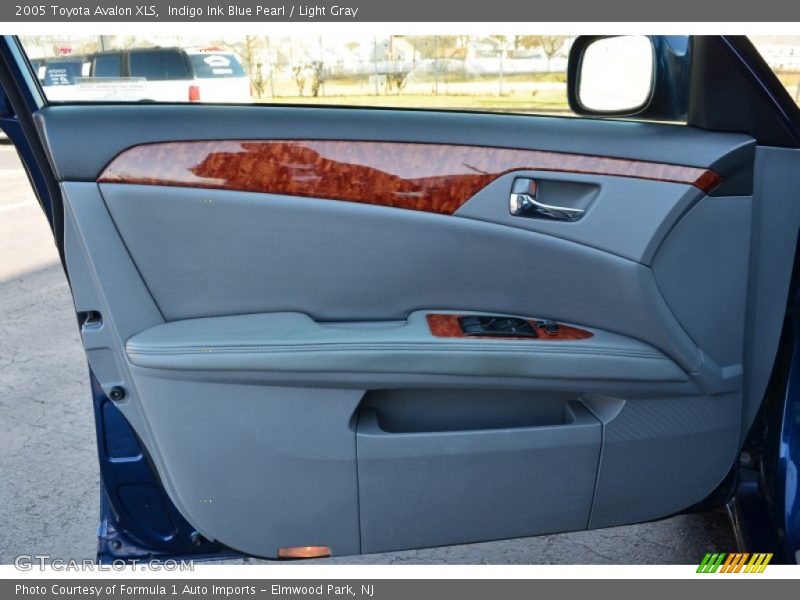 Indigo Ink Blue Pearl / Light Gray 2005 Toyota Avalon XLS