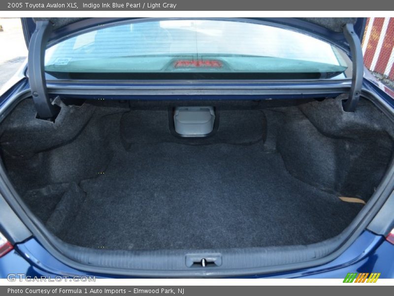 Indigo Ink Blue Pearl / Light Gray 2005 Toyota Avalon XLS
