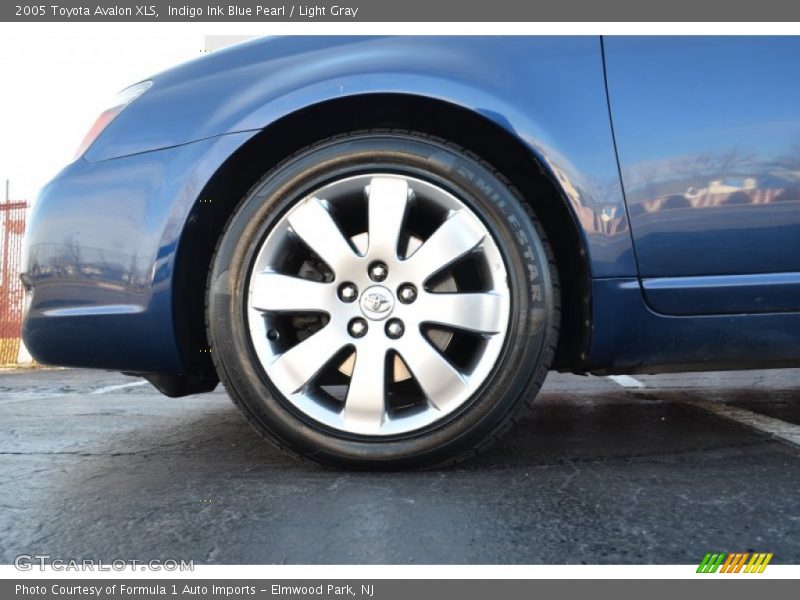 Indigo Ink Blue Pearl / Light Gray 2005 Toyota Avalon XLS