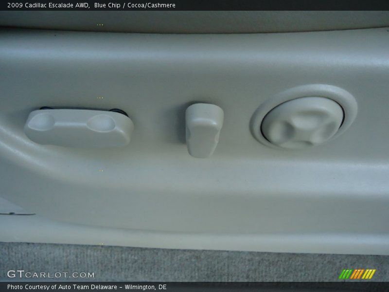 Blue Chip / Cocoa/Cashmere 2009 Cadillac Escalade AWD