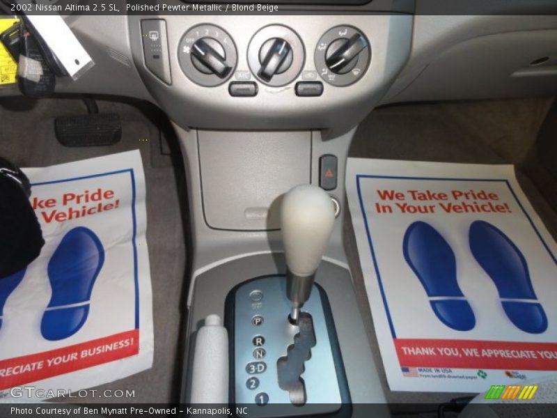 Polished Pewter Metallic / Blond Beige 2002 Nissan Altima 2.5 SL