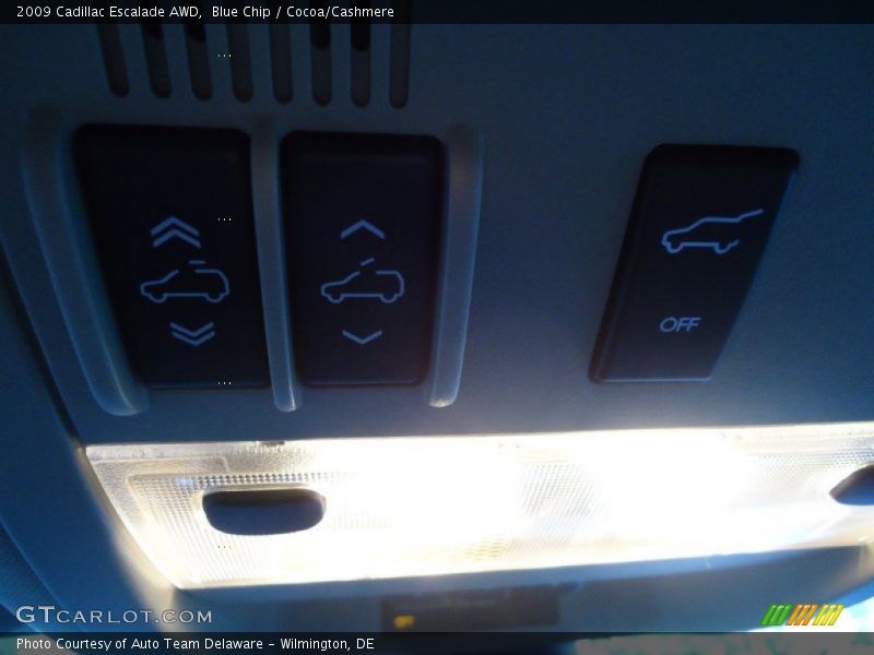 Blue Chip / Cocoa/Cashmere 2009 Cadillac Escalade AWD