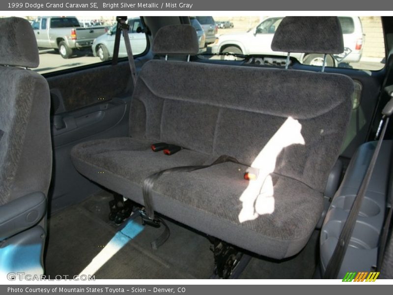 Bright Silver Metallic / Mist Gray 1999 Dodge Grand Caravan SE