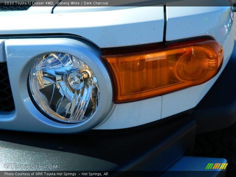 Iceberg White / Dark Charcoal 2010 Toyota FJ Cruiser 4WD