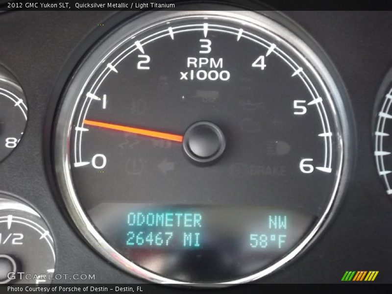 Quicksilver Metallic / Light Titanium 2012 GMC Yukon SLT