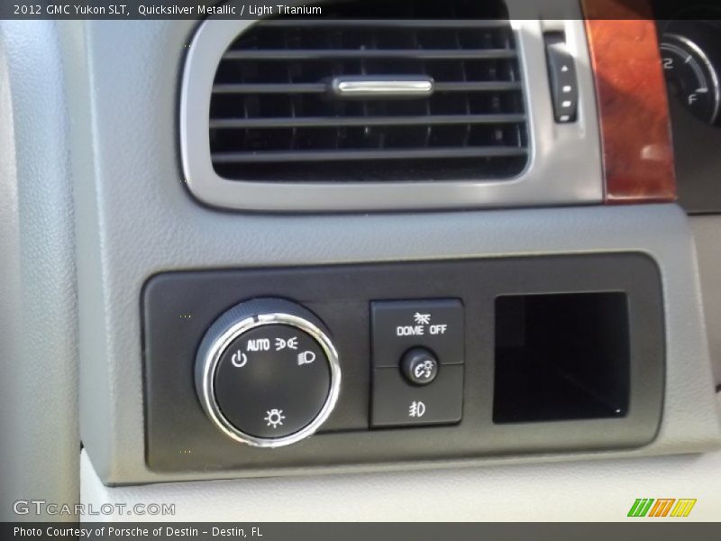 Quicksilver Metallic / Light Titanium 2012 GMC Yukon SLT