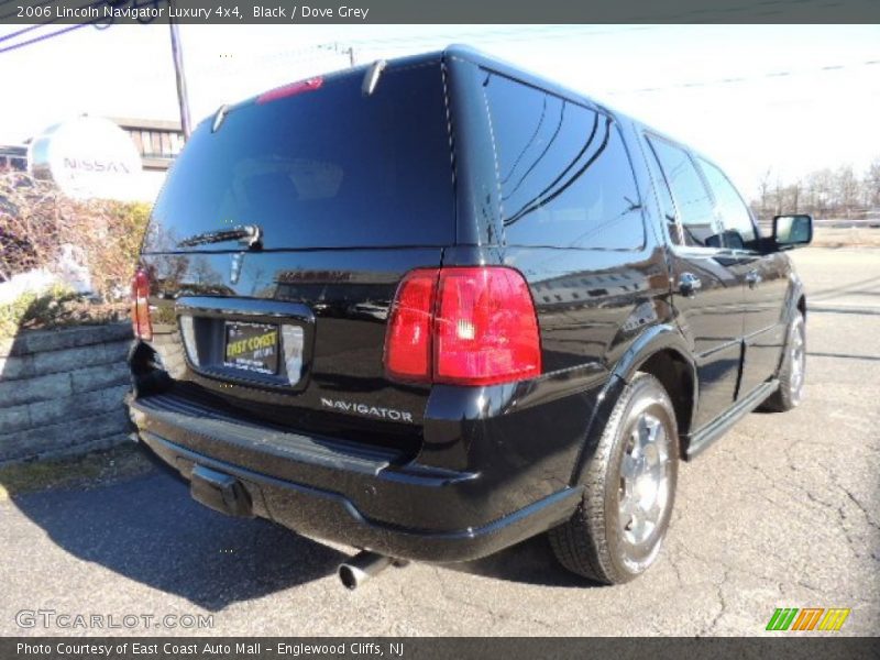 Black / Dove Grey 2006 Lincoln Navigator Luxury 4x4