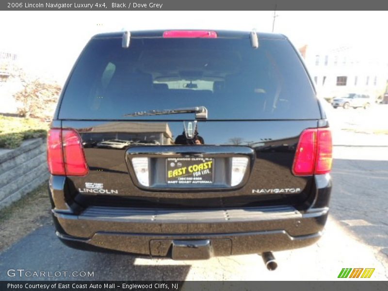 Black / Dove Grey 2006 Lincoln Navigator Luxury 4x4