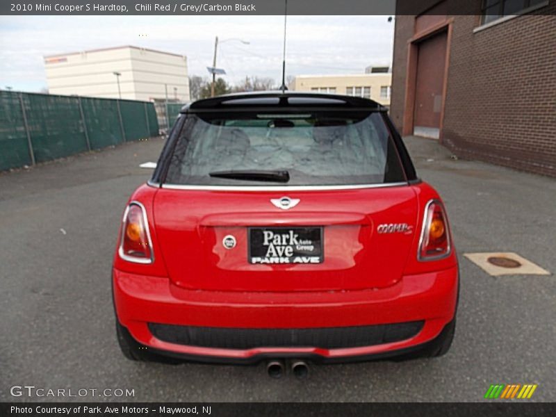 Chili Red / Grey/Carbon Black 2010 Mini Cooper S Hardtop