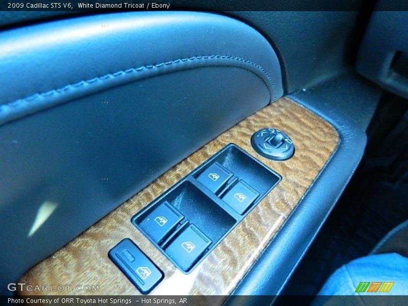 White Diamond Tricoat / Ebony 2009 Cadillac STS V6