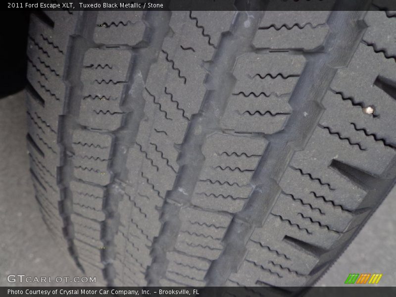 Tuxedo Black Metallic / Stone 2011 Ford Escape XLT