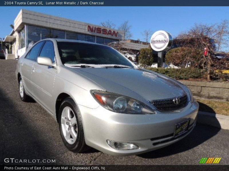 Lunar Mist Metallic / Dark Charcoal 2004 Toyota Camry SE