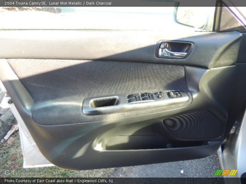 Lunar Mist Metallic / Dark Charcoal 2004 Toyota Camry SE