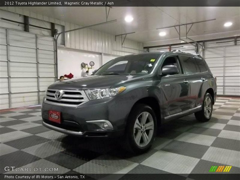 Magnetic Gray Metallic / Ash 2012 Toyota Highlander Limited
