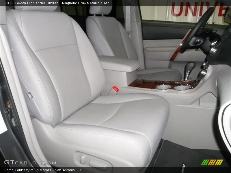 Magnetic Gray Metallic / Ash 2012 Toyota Highlander Limited