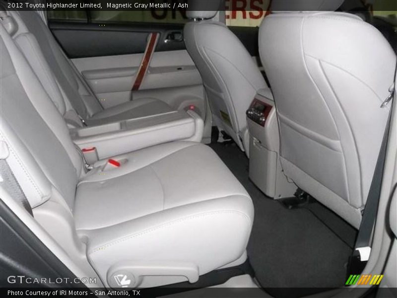 Magnetic Gray Metallic / Ash 2012 Toyota Highlander Limited