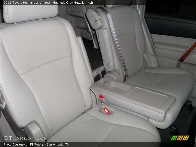 Magnetic Gray Metallic / Ash 2012 Toyota Highlander Limited