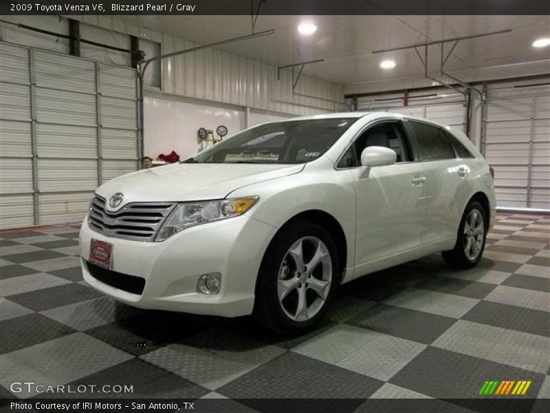 Blizzard Pearl / Gray 2009 Toyota Venza V6