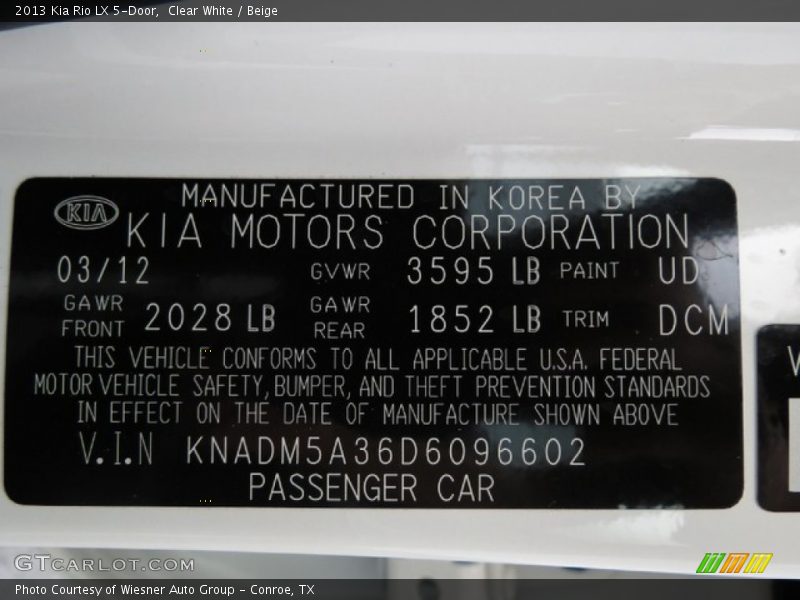 Clear White / Beige 2013 Kia Rio LX 5-Door