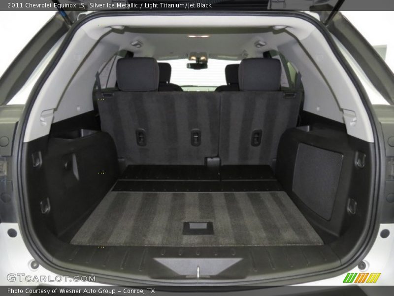 Silver Ice Metallic / Light Titanium/Jet Black 2011 Chevrolet Equinox LS