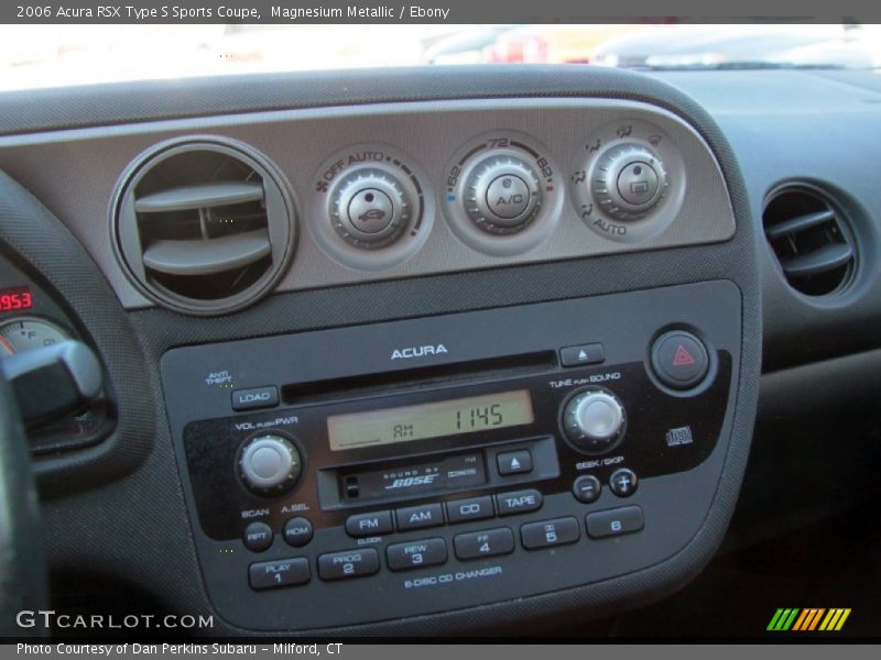 Controls of 2006 RSX Type S Sports Coupe