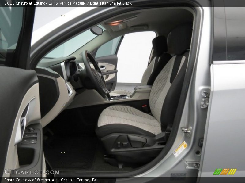 Silver Ice Metallic / Light Titanium/Jet Black 2011 Chevrolet Equinox LS