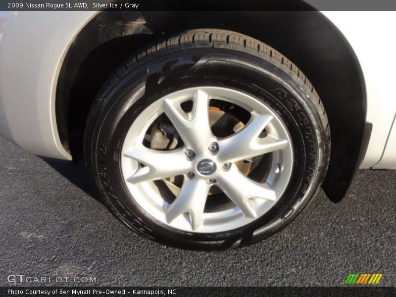 Silver Ice / Gray 2009 Nissan Rogue SL AWD