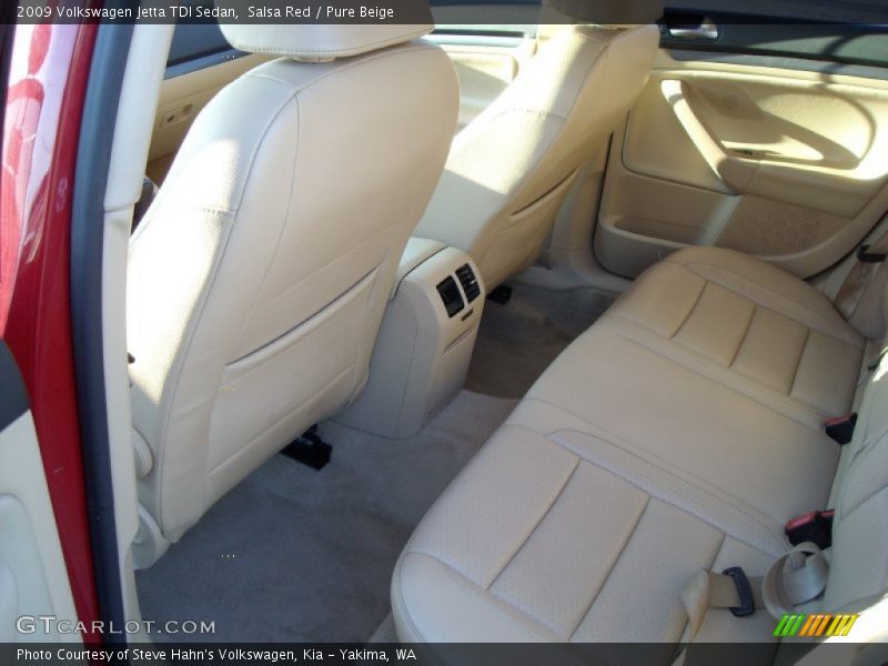 Salsa Red / Pure Beige 2009 Volkswagen Jetta TDI Sedan