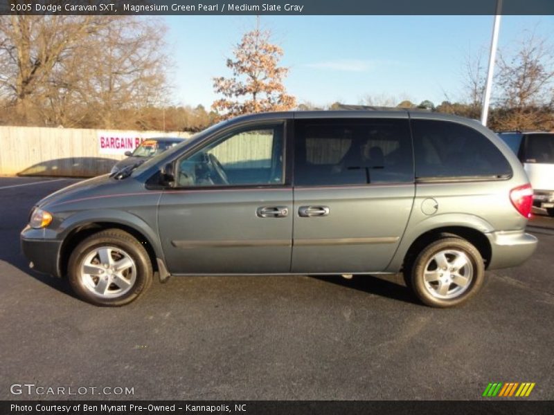 Magnesium Green Pearl / Medium Slate Gray 2005 Dodge Caravan SXT