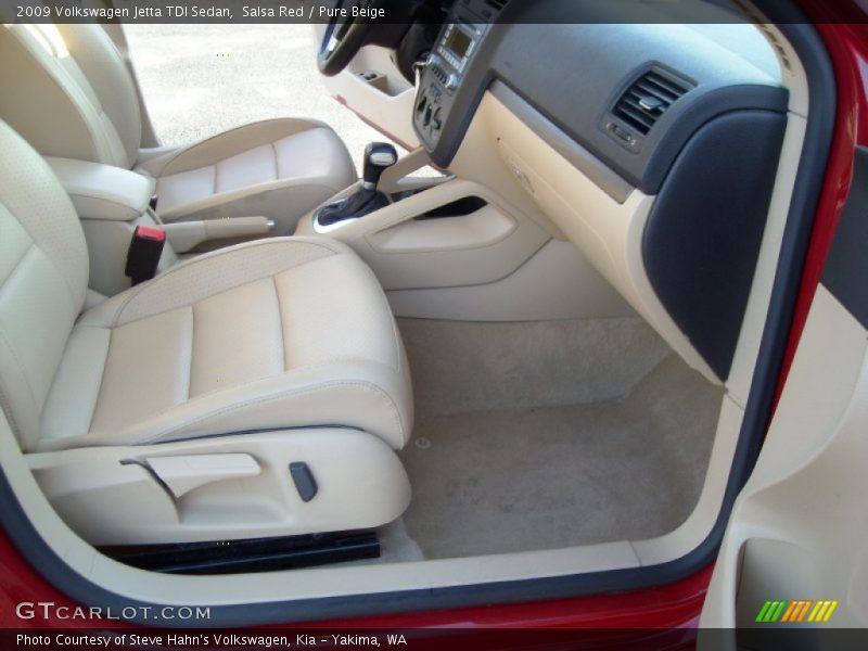 Salsa Red / Pure Beige 2009 Volkswagen Jetta TDI Sedan