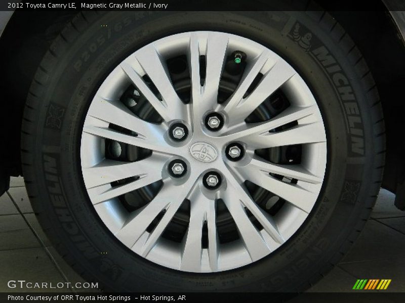 Magnetic Gray Metallic / Ivory 2012 Toyota Camry LE