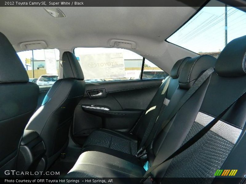 Super White / Black 2012 Toyota Camry SE