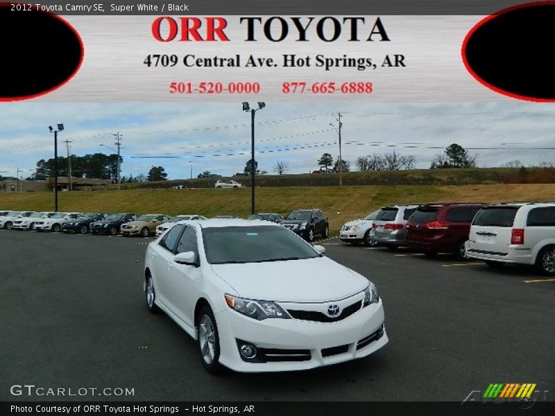 Super White / Black 2012 Toyota Camry SE