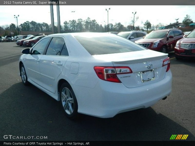 Super White / Black 2012 Toyota Camry SE