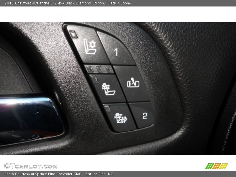 Black / Ebony 2013 Chevrolet Avalanche LTZ 4x4 Black Diamond Edition