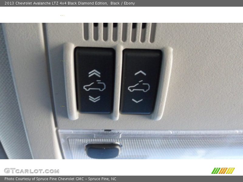 Black / Ebony 2013 Chevrolet Avalanche LTZ 4x4 Black Diamond Edition