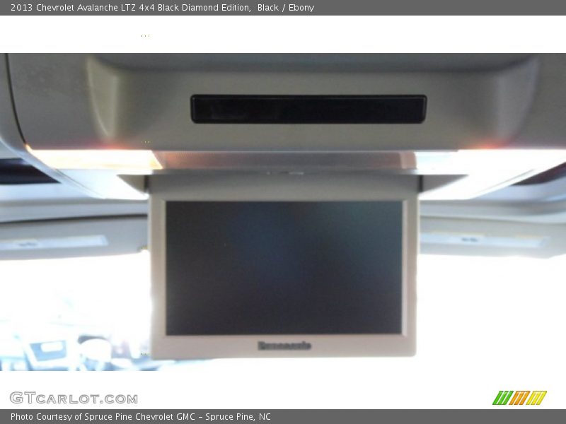 Black / Ebony 2013 Chevrolet Avalanche LTZ 4x4 Black Diamond Edition