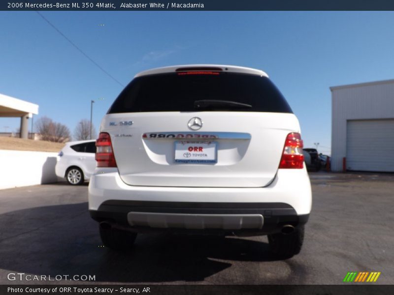 Alabaster White / Macadamia 2006 Mercedes-Benz ML 350 4Matic