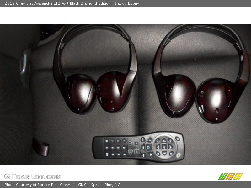 Black / Ebony 2013 Chevrolet Avalanche LTZ 4x4 Black Diamond Edition