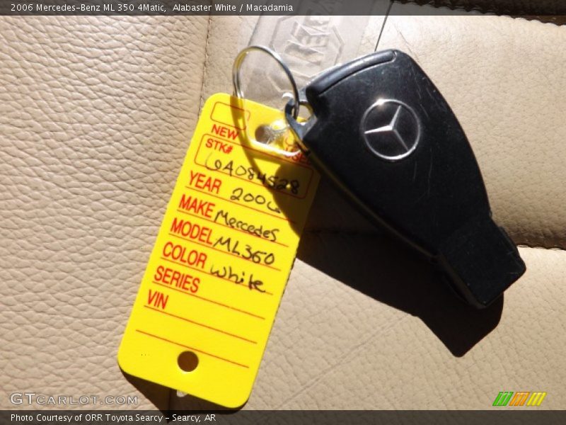 Alabaster White / Macadamia 2006 Mercedes-Benz ML 350 4Matic