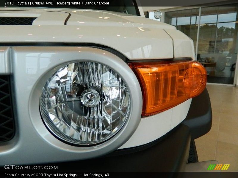 Iceberg White / Dark Charcoal 2013 Toyota FJ Cruiser 4WD