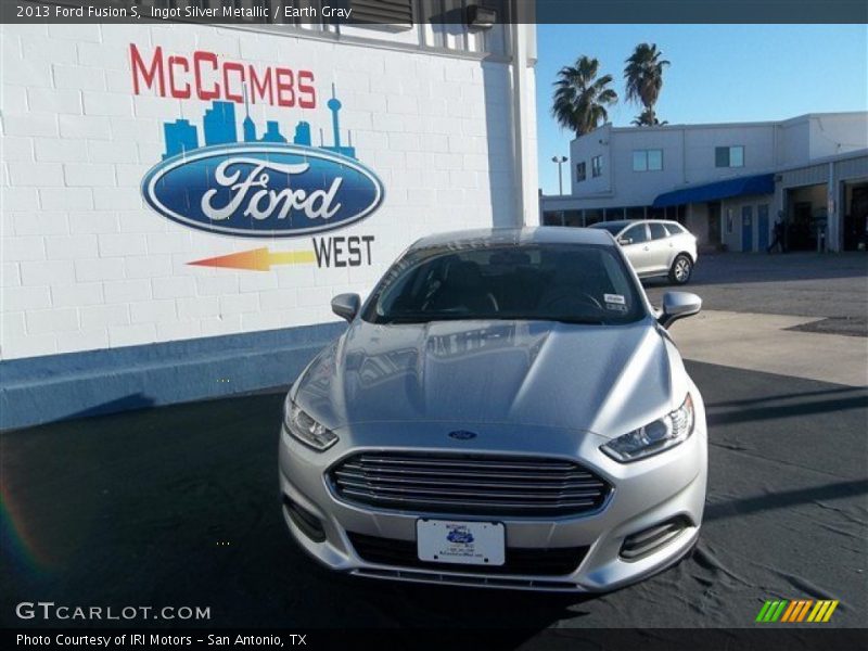 Ingot Silver Metallic / Earth Gray 2013 Ford Fusion S