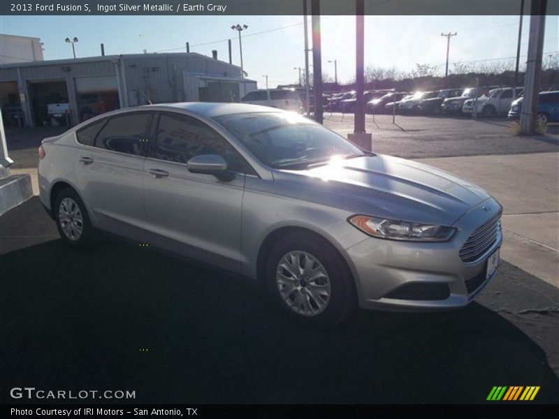 Ingot Silver Metallic / Earth Gray 2013 Ford Fusion S