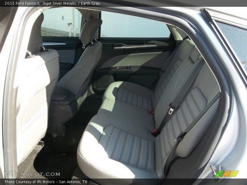 Ingot Silver Metallic / Earth Gray 2013 Ford Fusion S