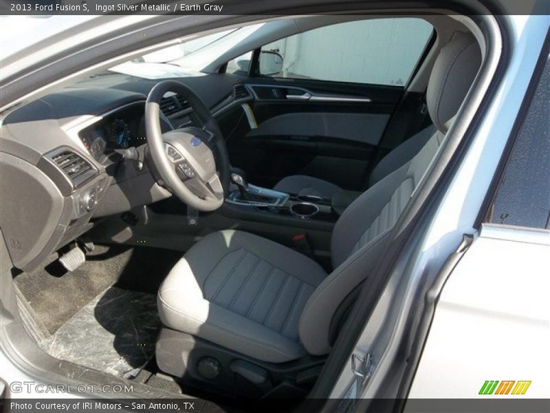 Ingot Silver Metallic / Earth Gray 2013 Ford Fusion S