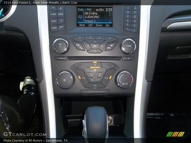 Ingot Silver Metallic / Earth Gray 2013 Ford Fusion S
