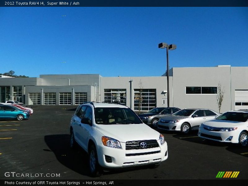 Super White / Ash 2012 Toyota RAV4 I4